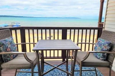 Image de Beachside 213 Luxury Condo on the Beach