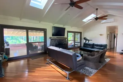 Image de Luxury home on a 2-acre gated estate in Central Oahu