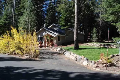 Image de Glades Getaway by Tahoe Getaways - Carnelian Bay - Dog Ok - Near Hiking/Biking