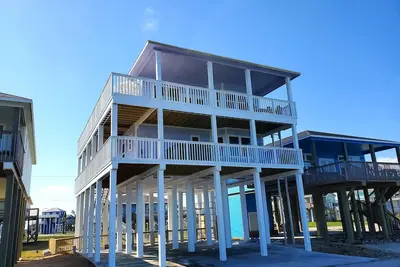 On The Rocks-Luxury Ocean Front With Outstanding Unobstructed Views