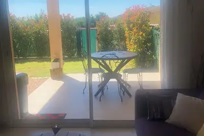 Image de Mini-villa mitoyenne de type F2 proche Golfe de Lava