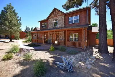 Image de Longhorn Lodge: Luxury! Jacuzzi! Pente Vues! Wifi! Dog Friendly! A proximité du lac Summit et Snow!