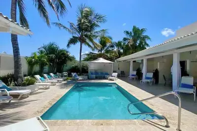 Best Palm Beach Villa 26ppl  10 Private Suites & Bathrooms 5 mins Beach Walk