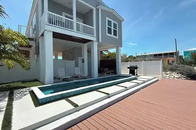 Image de El Tesoro a Beautiful 3 Bedroom 2 Bath Marathon Ho