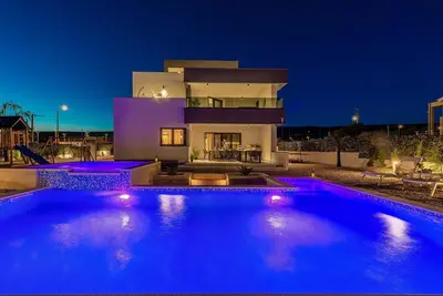 Image de Superbe maison à Posedarje