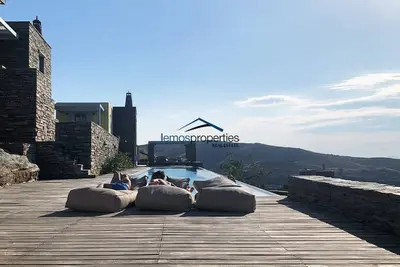 Image de Comfortable & stylish villa with a panoramic sea view & 25 meters long pool. Hs1