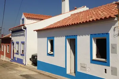 Image de Funky cottage for 2, patio, garden, mountainview. Coast 14 km. Rota Vicentina.