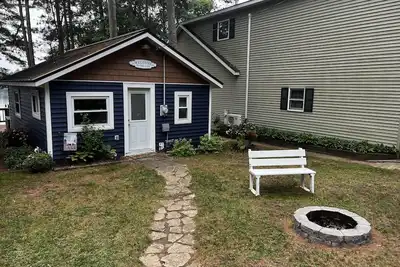 Image de Happy Ours Lake Front Retreat