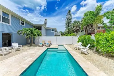 Image de Ami Starfish: Private Pool, Dog Friendly, 2 Blocks to Beach by Anna Maria Life Vacation Rentals