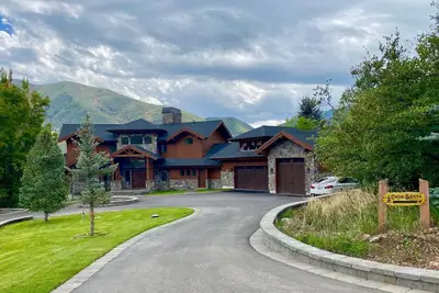 Image de Luxury home w\/ 3 Master Suites, minutes from Sundance and Deer Creek Res.