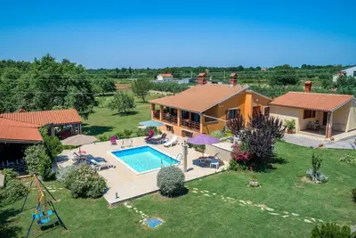 Image de Superbe maison Ă Muntic