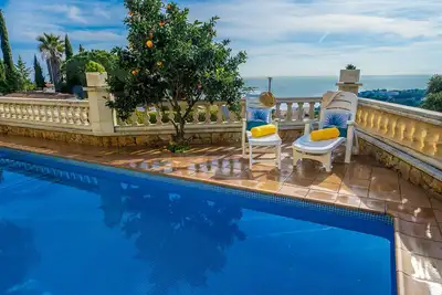 Image de Villa Vista Lux, Urbanisation PRIVÉE, Piscine Et A/C