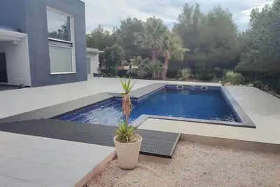 Image de Villa avec privacité, 4 chambres, climatisation, wifi et piscine privée