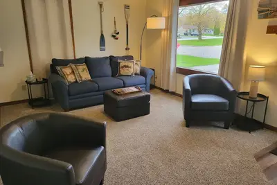 Image de Dog Friendly w/ Fenced-In Backyard. Close to Downtown in Quiet Neighborhood
