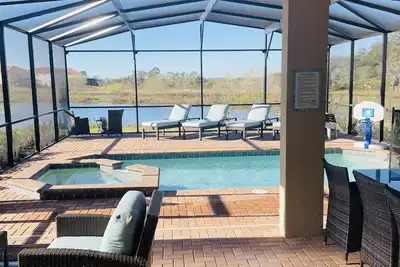 Image de 🌴Wow🌴Disney area, amazing 6 bed lake view villa, private south facing pool/spa 😎