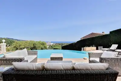 Image de Villa vue mer avec piscine a debordement