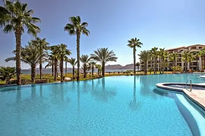 Image de Best apartment beach front with access to the pool