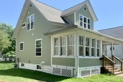 Image de In Town, Only 3 Blocks From Lake Michigan’S “Stearns Beach”!