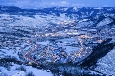 Image de Fantastic Deal! Gorgeous Village View, Hot Tub, On-site Restaurant, Parking!