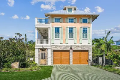 Image de Conch House - 7 Homes to the Beach - Amazing Pool Area with Tv