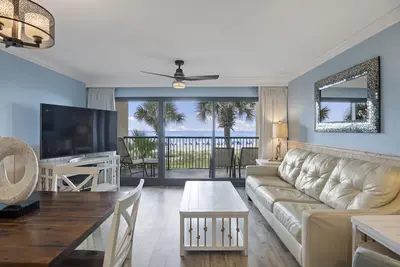 Image de Perfection Achieved! 212 Is the Perfect Beach Front Condo. Remodeled January