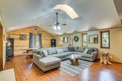 Image de Family-Friendly House: Fish, Hike, Bike & More!