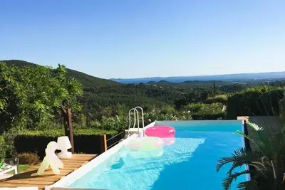 Image de Villa 6 personnes avec piscine privée et vue panoramique sur les îles et les collines à La. . .