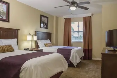 Image de 2 Bedroom Deluxe at Club Wyndham Palm - Aire