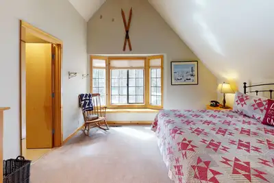 Rustic Ranch Cabin with A/C, Bbq & Private Hot Tub