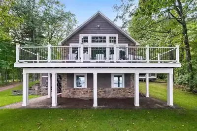 Image de Mullett Lake Retreat