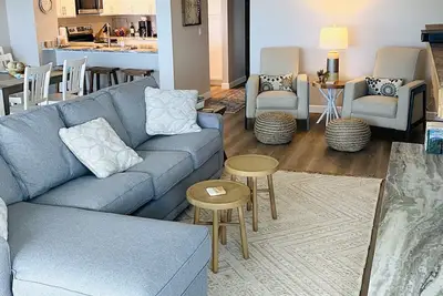Image de Boho Beach Condo - New Pool Now Open! !