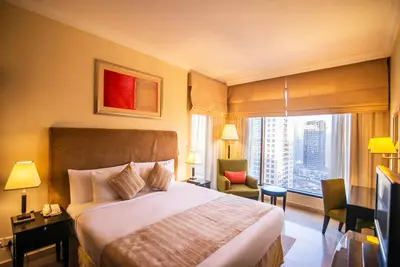 Image de Deluxe One Bedroom! Fully Furnished! Free Bills