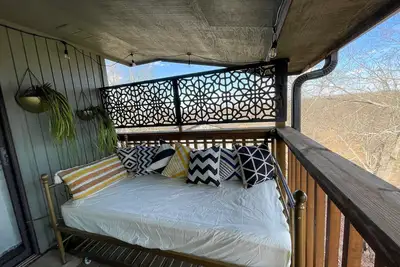 Image de Luxury 2br Condo: Scenic Views, Near Sdc, Fishing Lake, 2 Pools, Sleeps 6