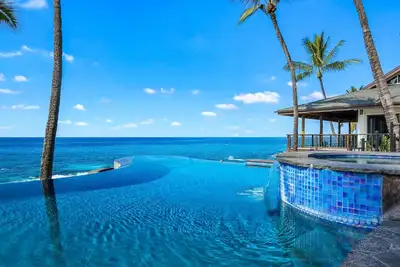 Image de Hale Kaheka 6596, Oceanfront Private Home and Ohana with a Pool and A/C
