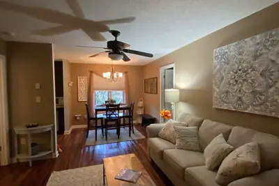 Image de Sweet Spot-5 star 2nd floor condo/downtown/walk to Main st Blowing Rock/ski App