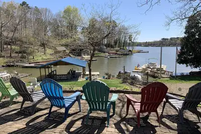 Image de Lakefront Cottage