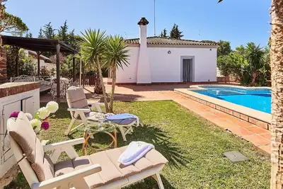 Villa Lola 14 Chiclana de la Frontera by Ruralidays