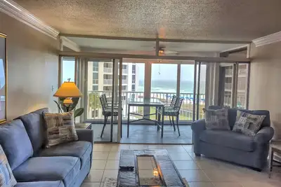 Image de Slt #2043 - Paradise in Destin - Complementary Seasonal Beach Service!
