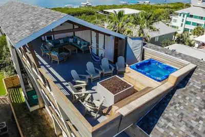 Image de Enjoy the Best Time of the Year in Florida at Redfish Dance ~ Riverfront Pool Home with Dock - 6958t