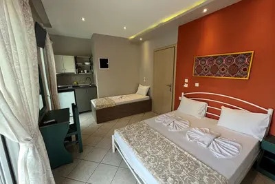 Image de Belle chambre pour 3 personnes à Limenaria, à seulement cinq minutes du centre