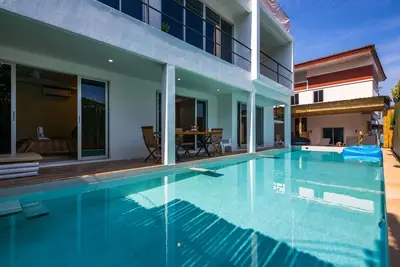 Image de 2 Bedroom Private Pool Apartment on Secluded Beach