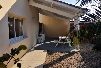 Image de 109 - Villa dans un petit Hameau avec piscine collective Ă Vendays