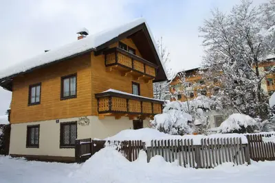 Image de Schwalbennest schönes freistehendes Chalet für 7 Gäste.