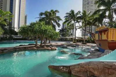 Image de Crown Towers Superior 3 Bedroom Apartment - CoastHM
