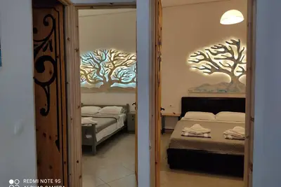 Image de Relaxed spacious apartment with garden view and free WiFi