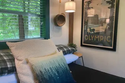 Image de Outback Rustic Cabin near Olympic National Park