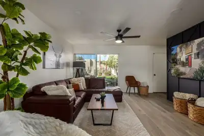 Image de Luxe 2br Townhouse|4 Heated Pools|Walk 2 Old Town