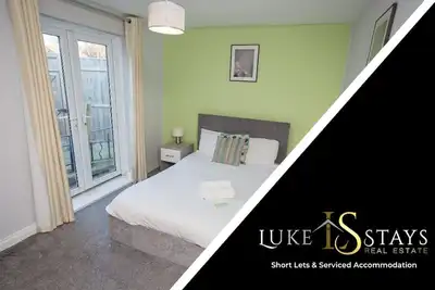 Image de 6 X Apartments In 1 Block Just Outside The City ⭐Minutes Walk From Shops⭐ Apt#4