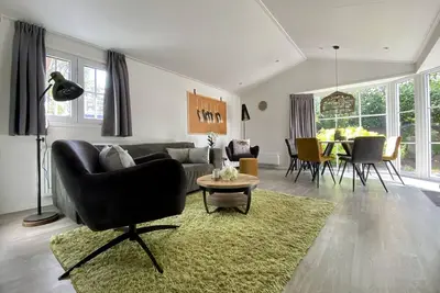 Image de Family-friendly chalet with high recreational value