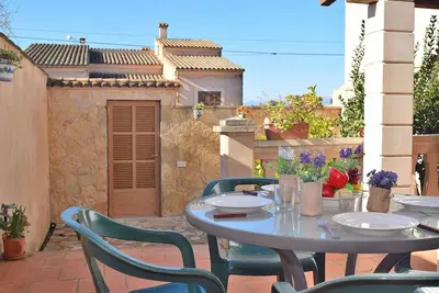 Image de Sa Raval 082 maison de village traditionnelle avec terrasse et WiFi